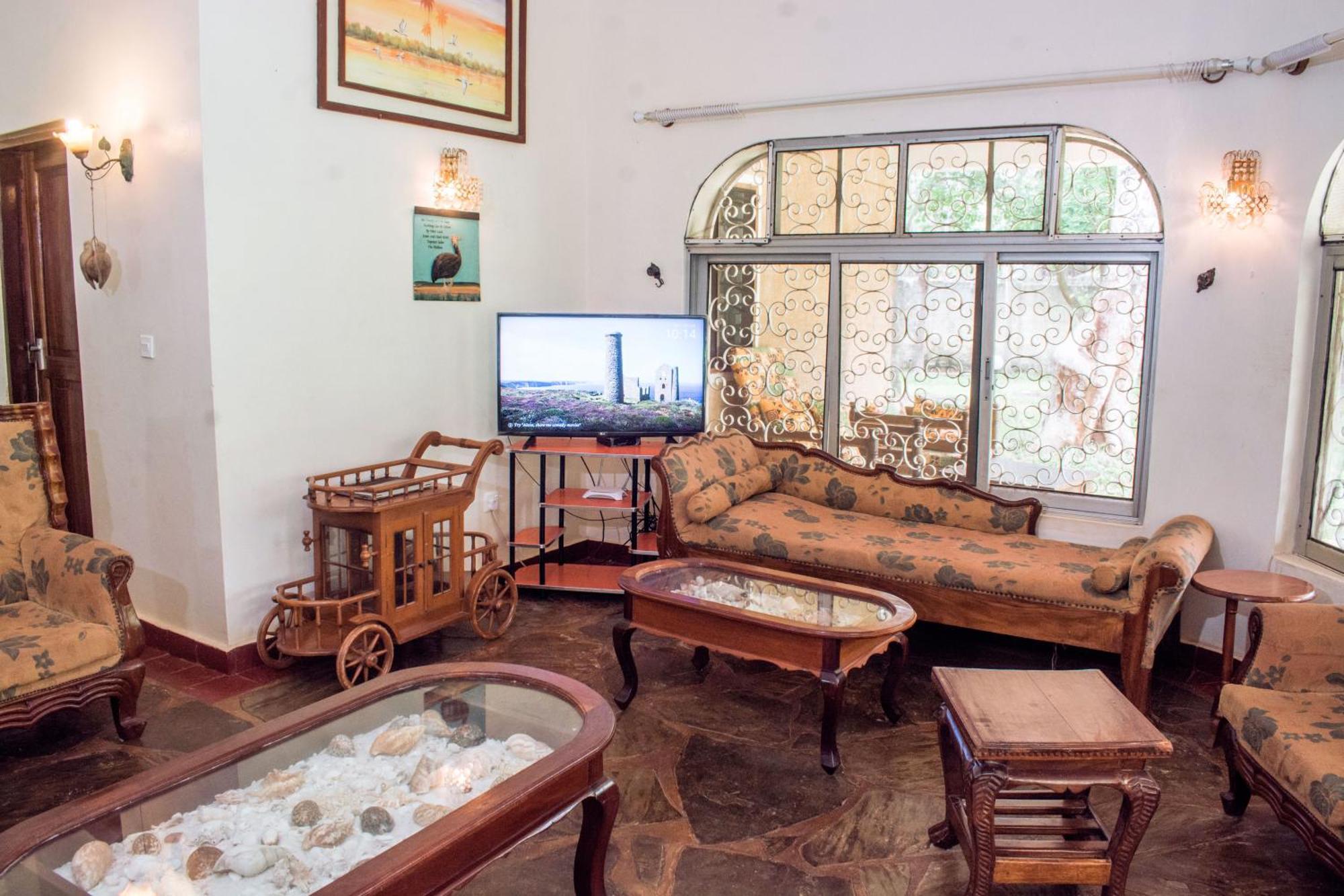 Kijani Cottages In Diani 迪亚尼海滩 外观 照片