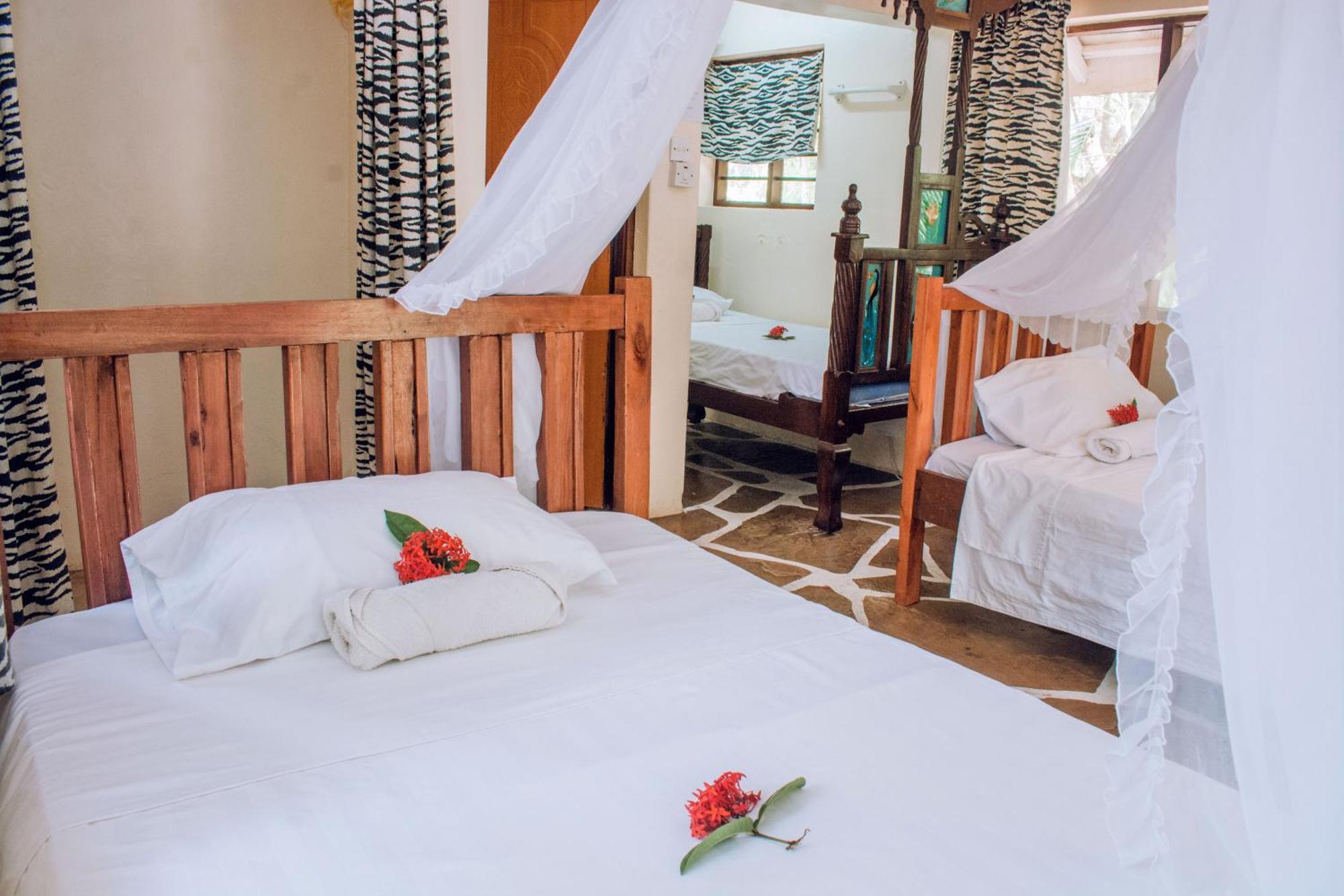 Kijani Cottages In Diani 迪亚尼海滩 外观 照片