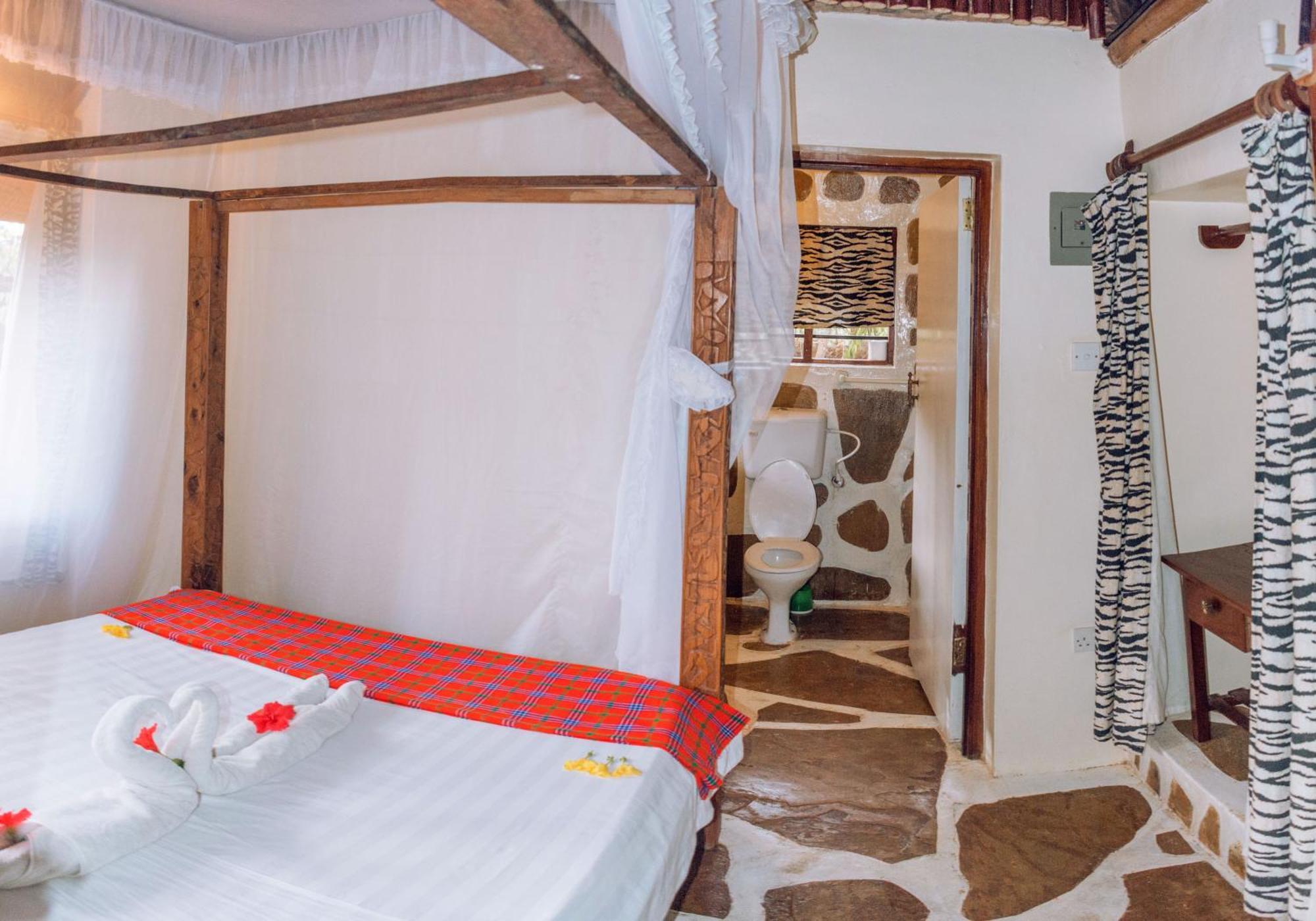Kijani Cottages In Diani 迪亚尼海滩 外观 照片
